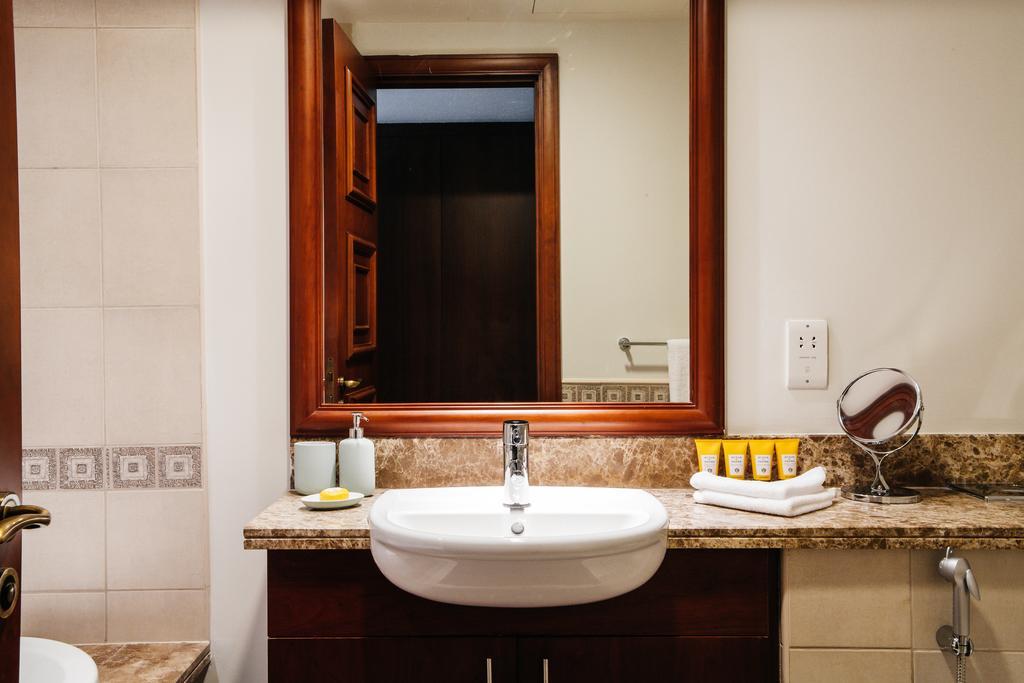Fantastay - Palm Jumeirah Дубай Екстериор снимка